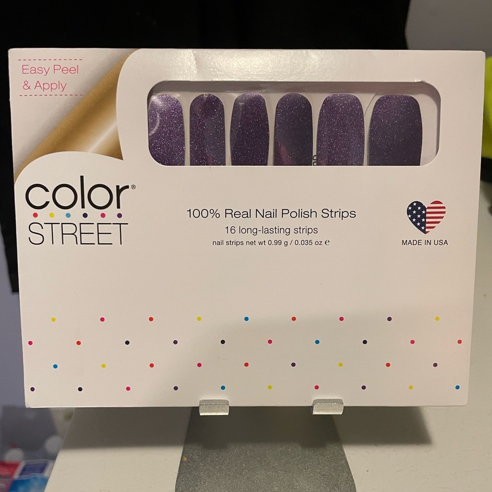 Color Street Nail Polish Strips in Cosmic Cloud